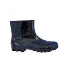 Bota de PVC Cano Curto Preta